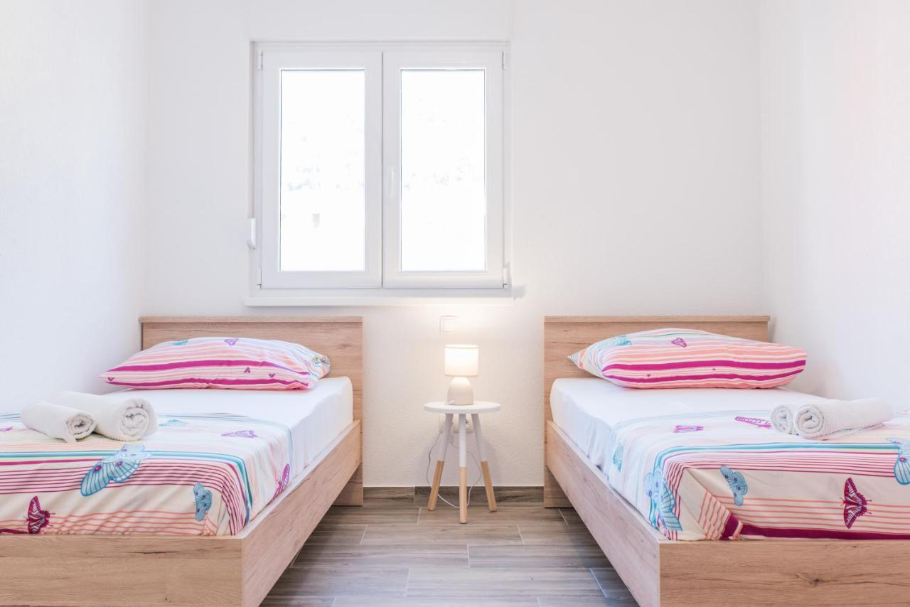 Apartments Zilic Kaštel Stari エクステリア 写真