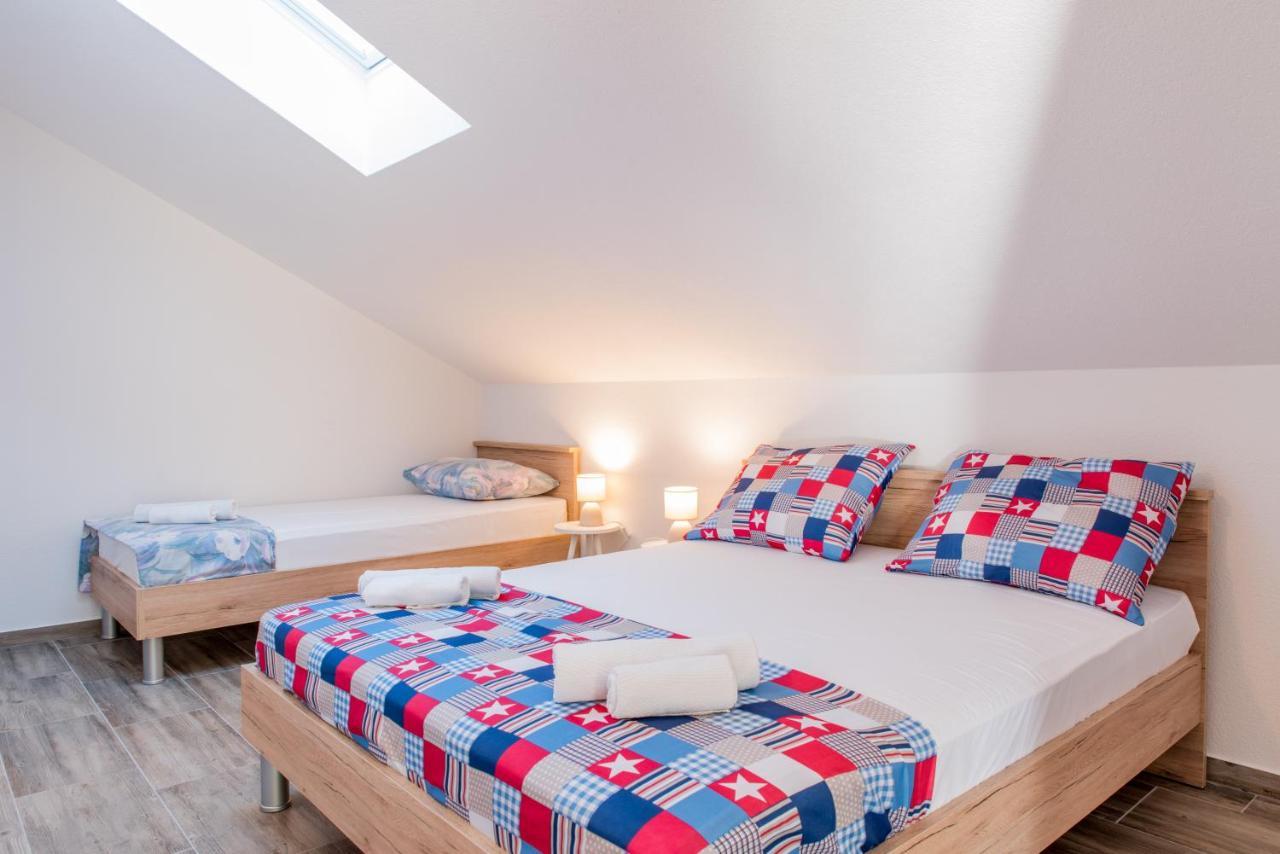 Apartments Zilic Kaštel Stari エクステリア 写真